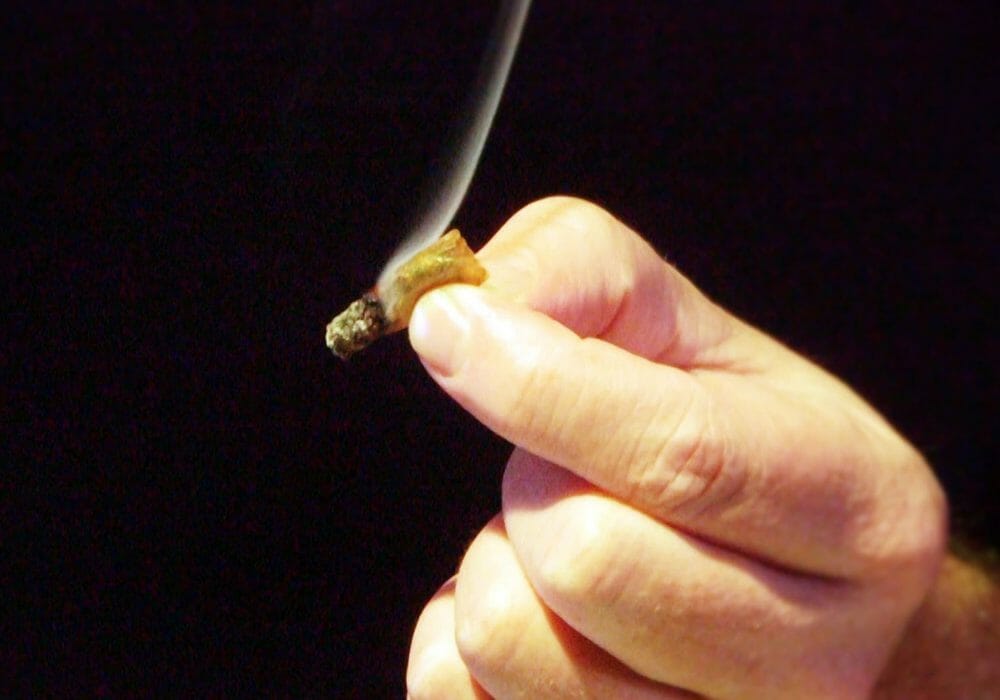 Blunt Roach Burning